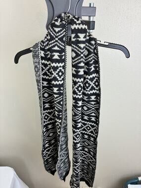 Hugo Boss Core Collection Vintage Scarf